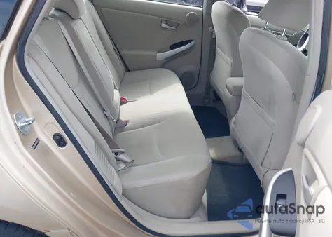 2011 Toyota Prius Three z USA, uszkodzony, nr VIN JTDKN3DU6B0267493